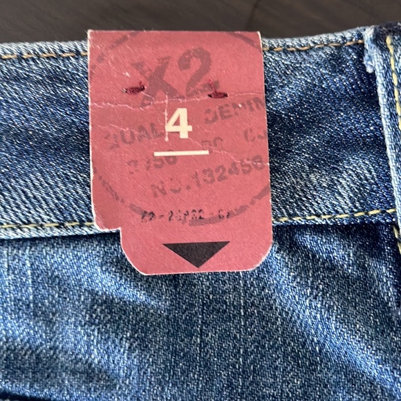 Express X2 Woman’s Capri Pants - Picture 5 of 11